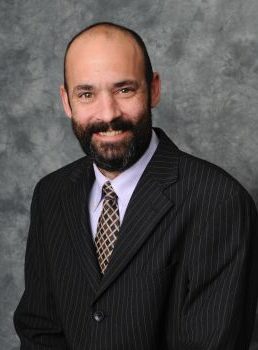 Andrew Macier


<div class=